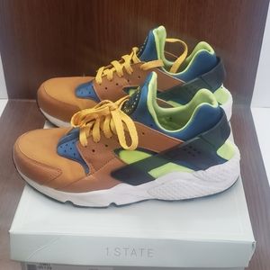 Nike Air Huarache Desert Ochre Blue Force Volt